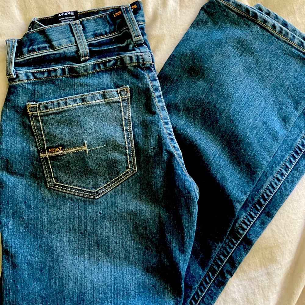Men’s Jeans (Ariat, Cody James, and Levi)